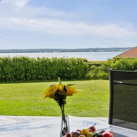 Nahele Holiday home *