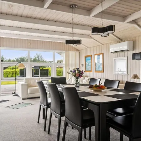 Nahele Holiday home