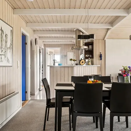 Nahele - 150m From The Sea By Interhome *