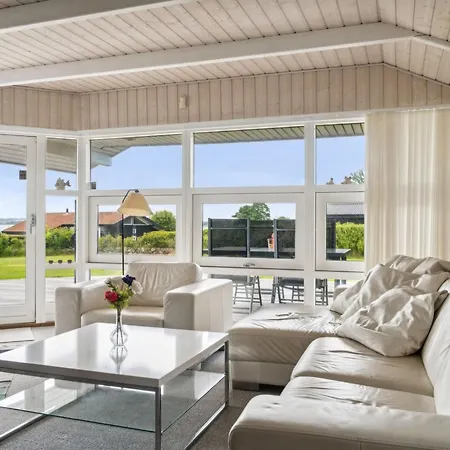 Nahele - 150m From The Sea By Interhome Feriehus *